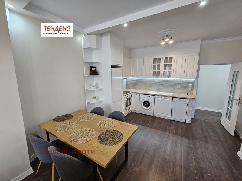 K pronájmu  1 ložnice Kardžali , Centar , 78 m2 | 26794327