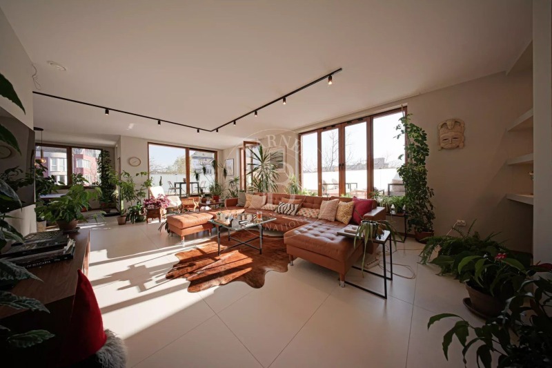 For Rent  3 bedroom Sofia , Vitosha , 240 sq.m | 41271982 - image [8]