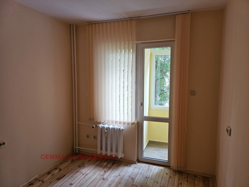 Te huur  Kantoor Sofia , Tsentar , 57 m² | 11197672 - afbeelding [15]