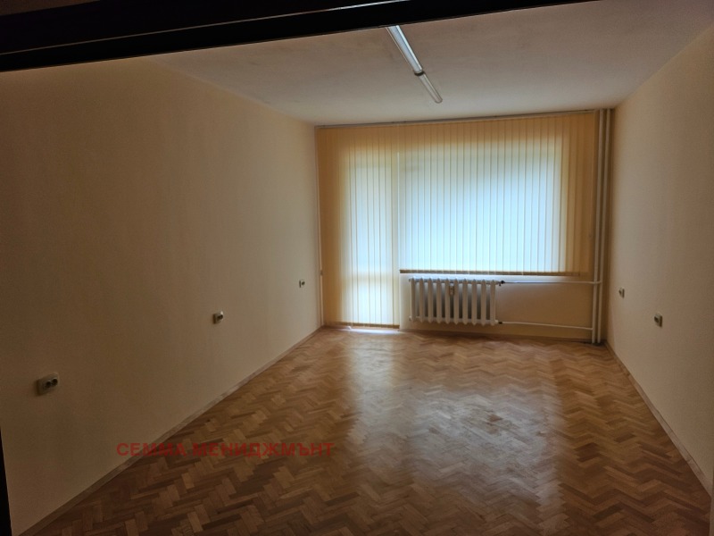 Te huur  Kantoor Sofia , Tsentar , 57 m² | 11197672 - afbeelding [13]