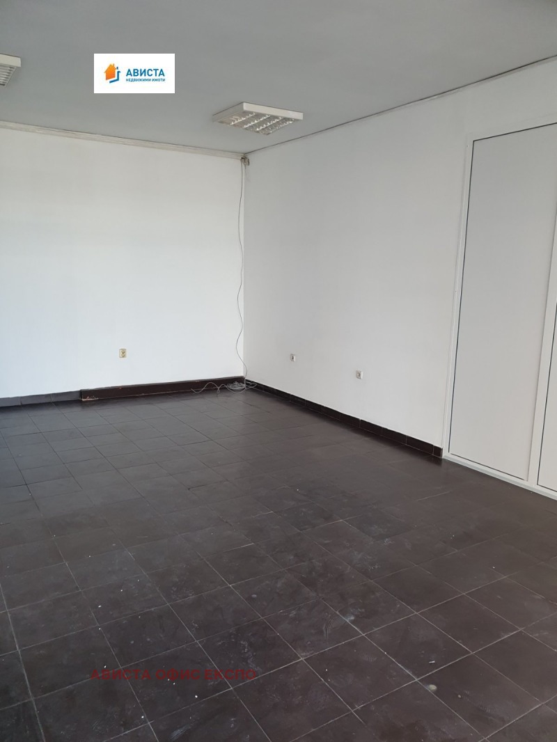 För uthyrning  affär Sofia , Drujba 1 , 30 kvm | 12732895 - bild [6]