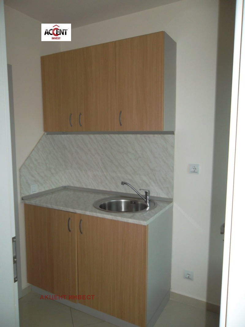 Дава под наем ОФИС, гр. Варна, Лятно кино Тракия, снимка 16 - Офиси - 52194229