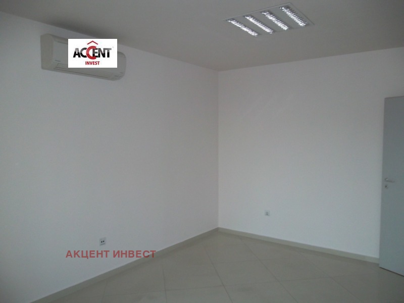 Дава под наем ОФИС, гр. Варна, Лятно кино Тракия, снимка 10 - Офиси - 52194229