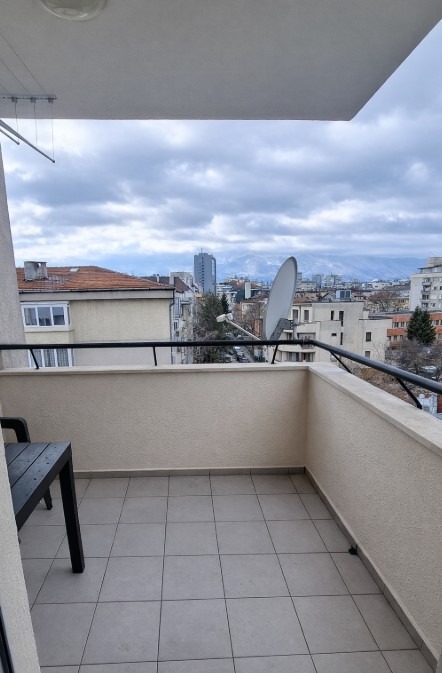 Дава под наем 3-СТАЕН, гр. София, Гео Милев, снимка 8 - Апартаменти - 53615283