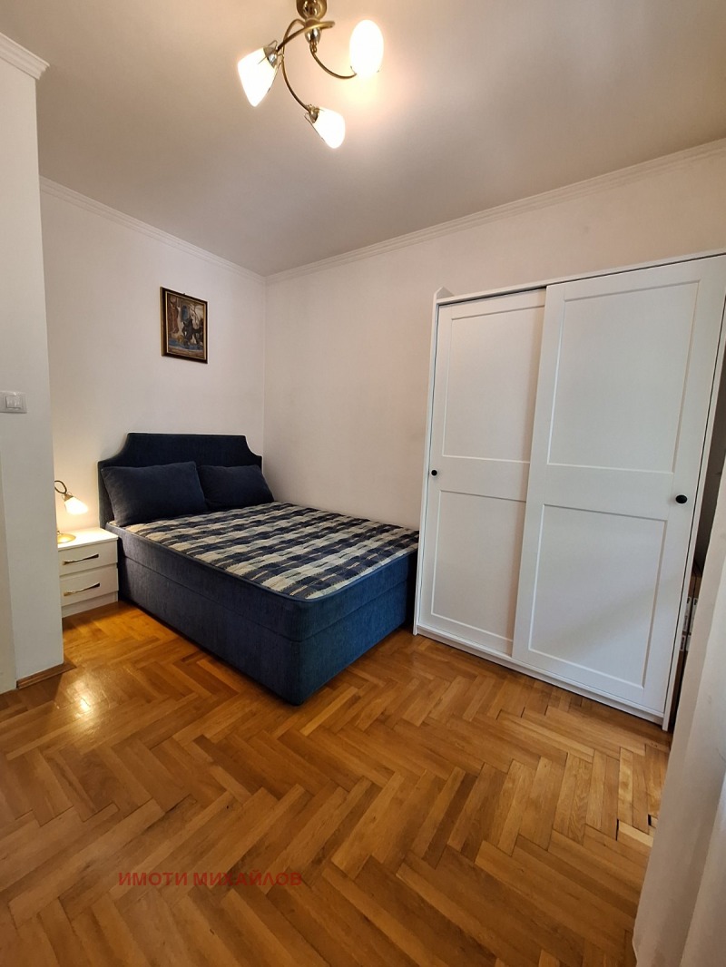Zu vermieten  3 Schlafzimmer Sofia , Lozenez , 135 qm | 96575868 - Bild [10]