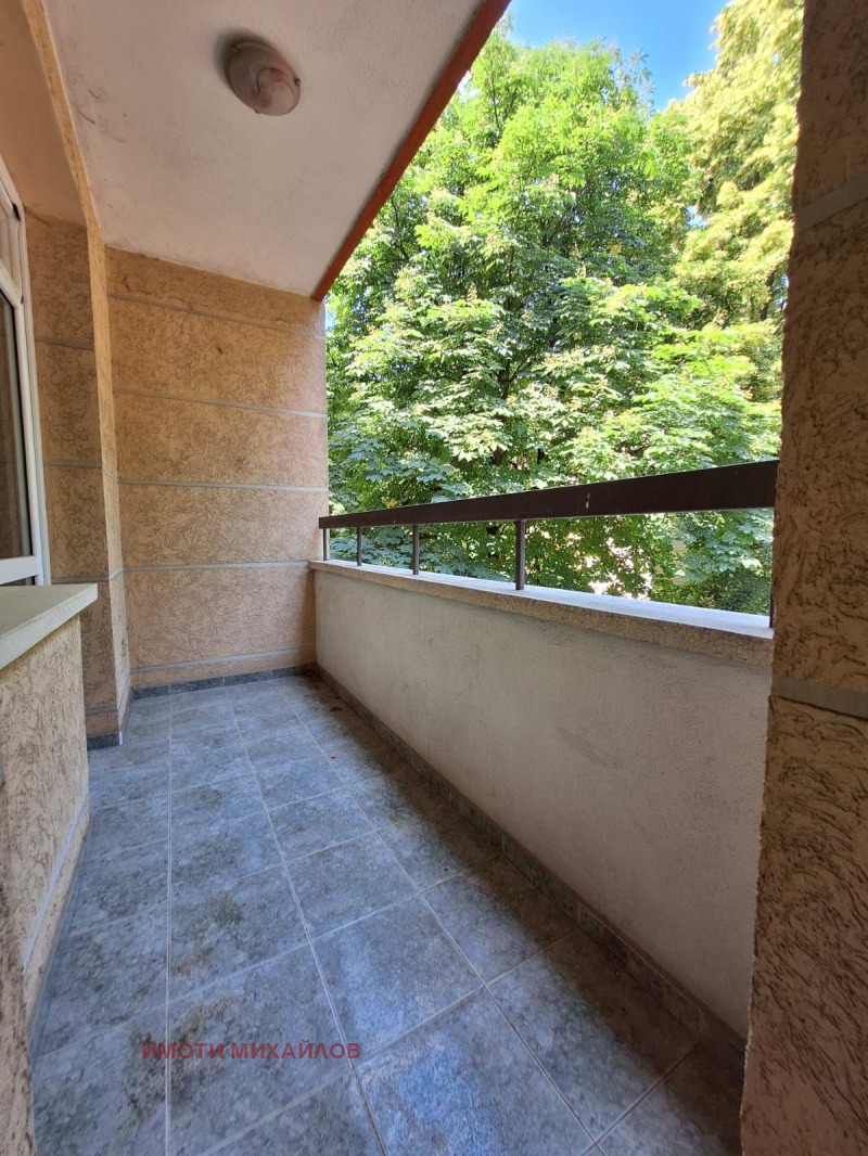 Zu vermieten  3 Schlafzimmer Sofia , Lozenez , 135 qm | 96575868 - Bild [8]