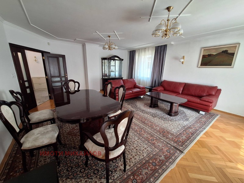 Zu vermieten  3 Schlafzimmer Sofia , Lozenez , 135 qm | 96575868 - Bild [7]