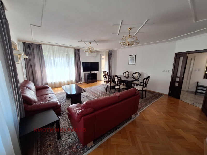 Zu vermieten  3 Schlafzimmer Sofia , Lozenez , 135 qm | 96575868 - Bild [6]