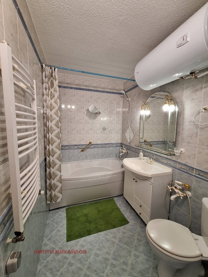 Zu vermieten  3 Schlafzimmer Sofia , Lozenez , 135 qm | 96575868 - Bild [11]