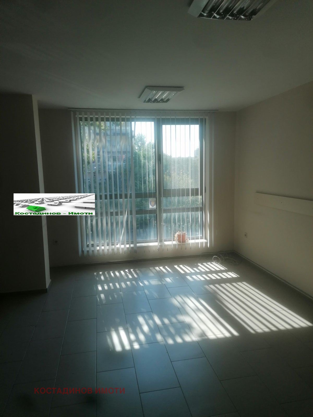 Дава под наем ОФИС, гр. Пловдив, Кючук Париж, снимка 2 - Офиси - 54141056