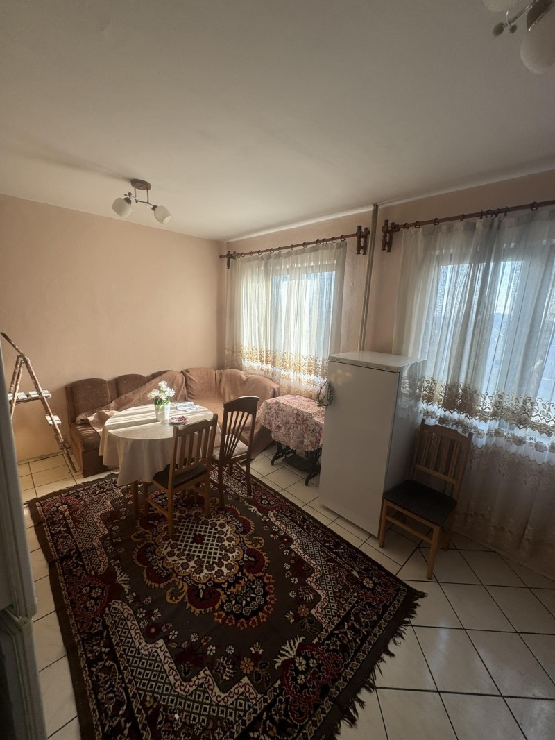 Til leie  1 soverom Plovdiv , Kjusjuk Parisj , 70 kvm | 17243512 - bilde [2]