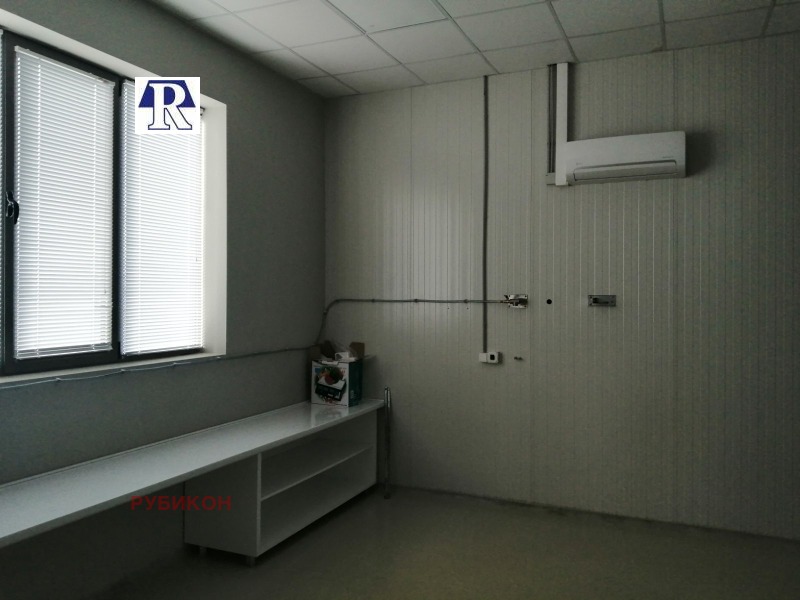 Дава под наем ПРОМ. ПОМЕЩЕНИЕ, гр. Пловдив, Южна дъга, снимка 5 - Производствени сгради - 52591582