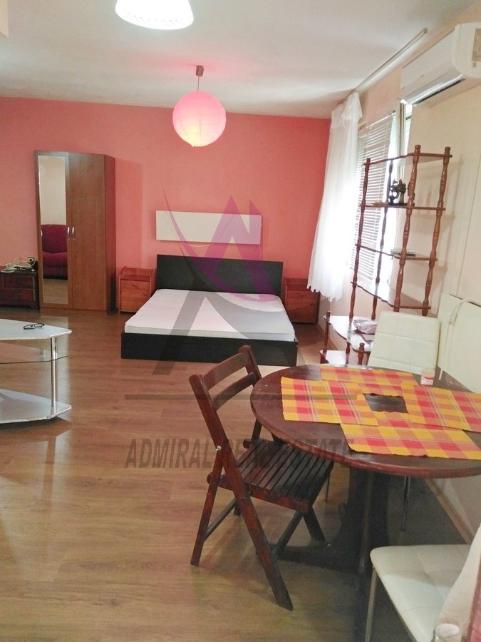 Til leie  Studio Varna , Zavod Drusjba , 40 kvm | 63819653