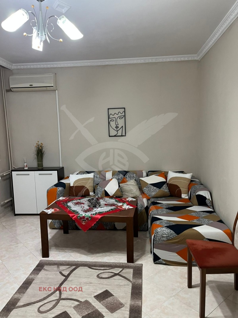 Дава под наем 3-СТАЕН, гр. Пловдив, Тракия