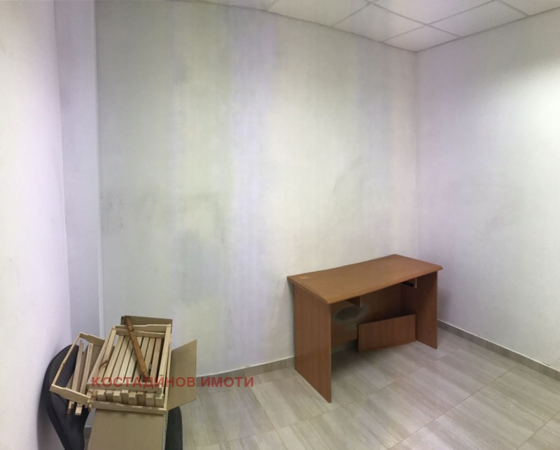 Издаје се  Схоп Пловдив , Гагарин , 86 м2 | 71062027 - слика [5]
