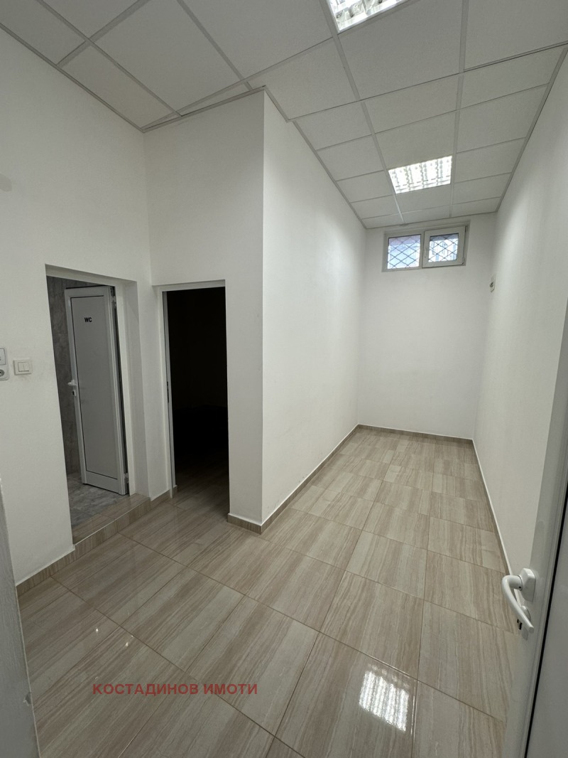 Da affittare  Negozio Plovdiv , Gagarin , 86 mq | 71062027 - Immagine [4]