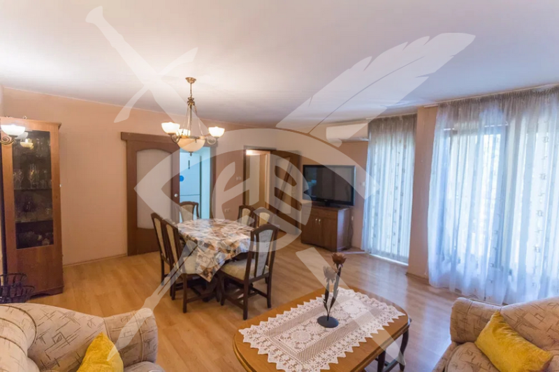 K pronájmu  2 ložnice Varna , Centar , 110 m2 | 38362384 - obraz [2]