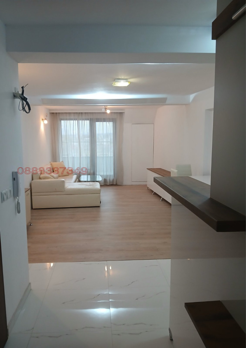 Дава под нем  2-стаен, град София, Оборище •  790 EUR • ID 30541387 — holmes.bg - [1] 