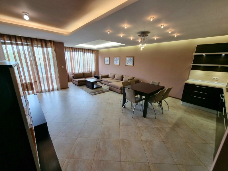 Дава под нем  3-стаен, град София, Стрелбище •  900 EUR • ID 62118443 — holmes.bg - [1] 