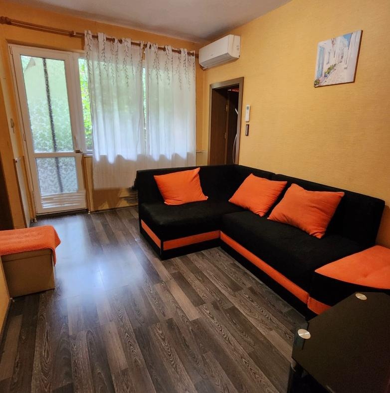 Da affittare  Piano della casa Sofia , Boiana , 100 mq | 70566369