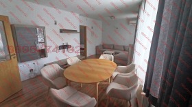 Дава под наем  4-стаен, град София