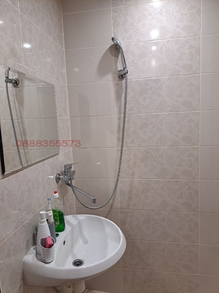 Дава под наем СТАЯ, гр. Плевен, Идеален център, снимка 7 - Стаи под наем - 52782125