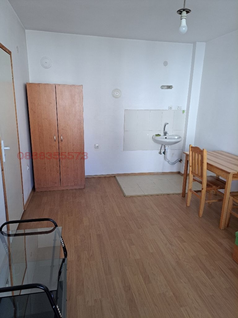 Дава под наем СТАЯ, гр. Плевен, Идеален център, снимка 10 - Стаи под наем - 52782125