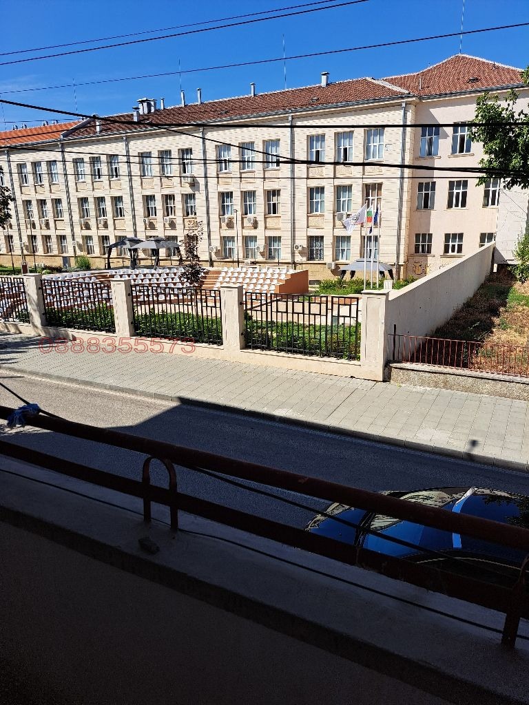 Дава под наем СТАЯ, гр. Плевен, Идеален център