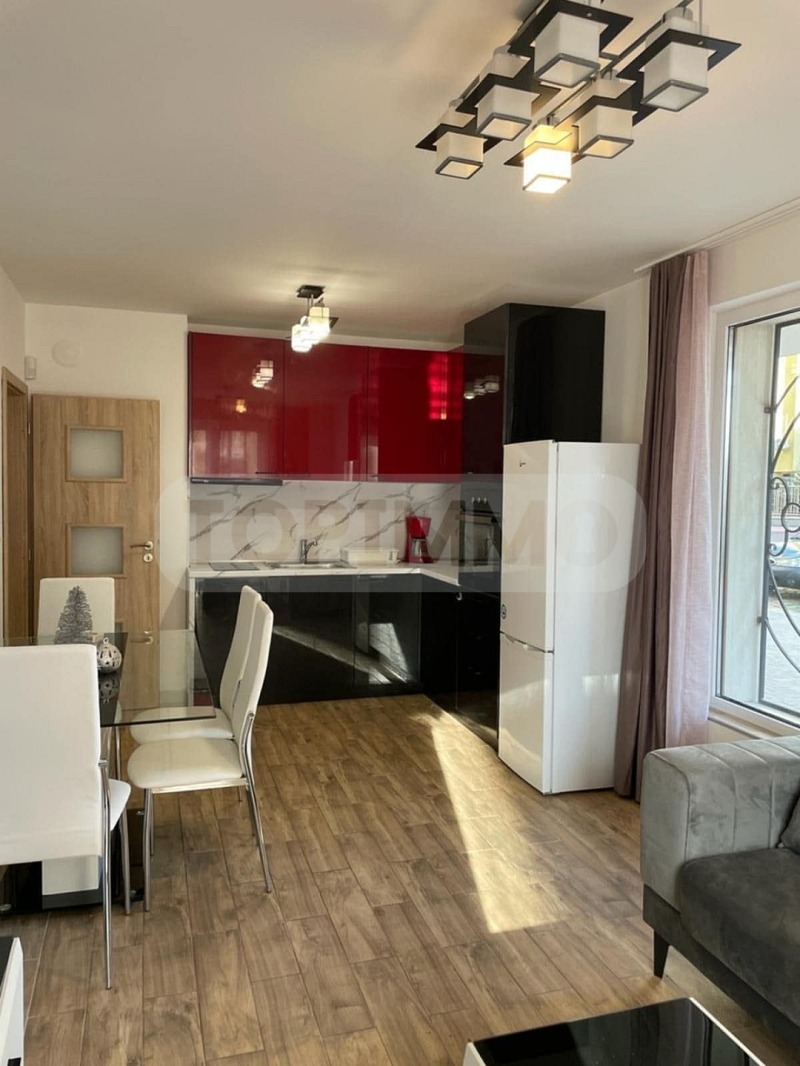 Para alugar  1 quarto Varna , Pobeda , 70 m² | 24738149