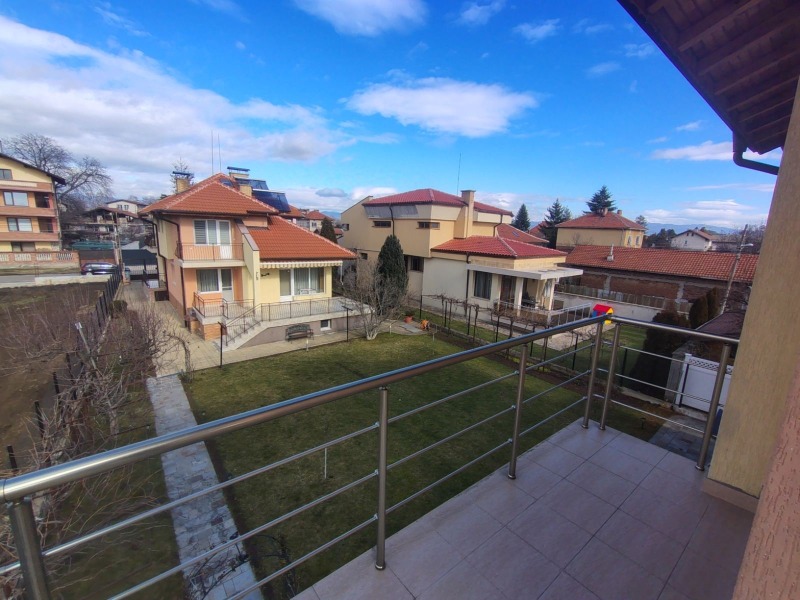 Дава под наем ЕТАЖ ОТ КЪЩА, гр. София, Требич, снимка 13 - Етаж от къща - 53171950