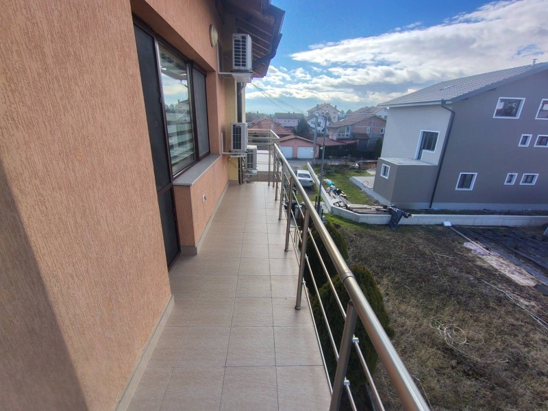 Дава под наем ЕТАЖ ОТ КЪЩА, гр. София, Требич, снимка 14 - Етаж от къща - 53171950