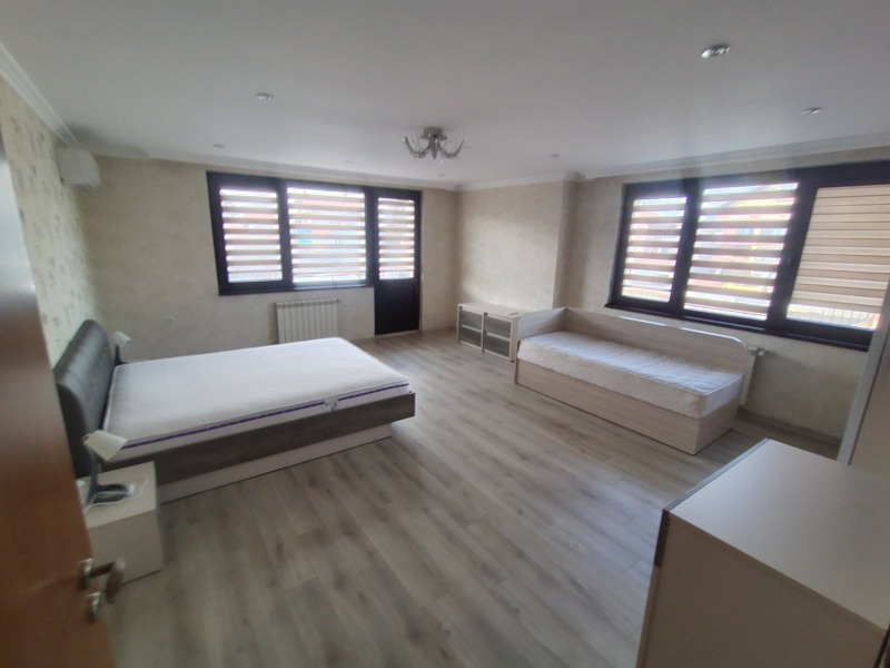 Дава под наем ЕТАЖ ОТ КЪЩА, гр. София, Требич, снимка 9 - Етаж от къща - 53171950