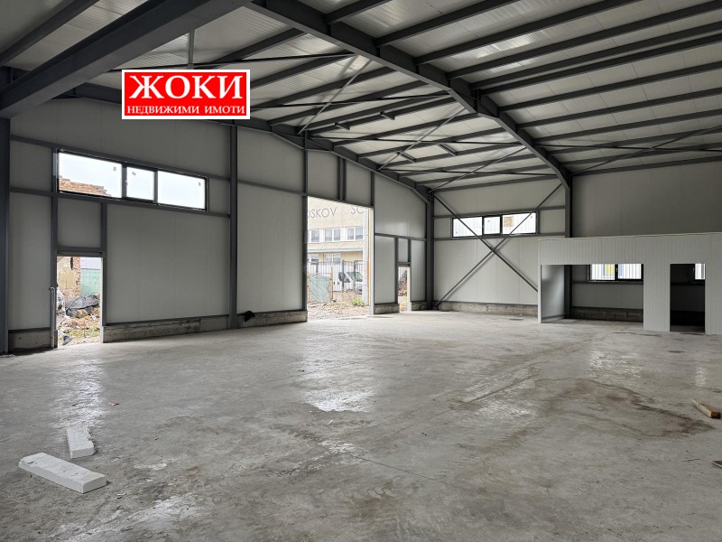 Дава под наем СКЛАД, гр. Перник, Изток, снимка 2 - Складове - 52621741