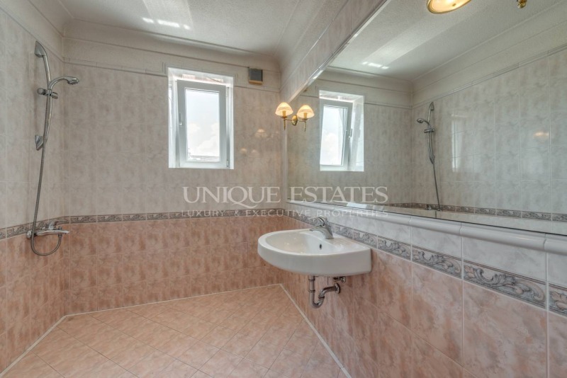 Дава под наем 4-СТАЕН, гр. София, Център, снимка 9 - Апартаменти - 53156007