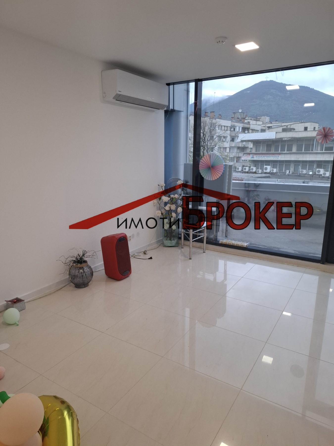 Дава под наем ОФИС, гр. Сливен, Център, снимка 2 - Офиси - 51213604