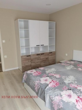 2 Schlafzimmer Zentar, Ruse 6