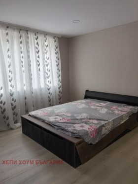 2 Schlafzimmer Zentar, Ruse 9