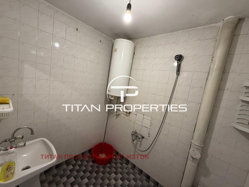 Дава под наем 3-СТАЕН, гр. Бургас, Възраждане, снимка 8 - Апартаменти - 51878901