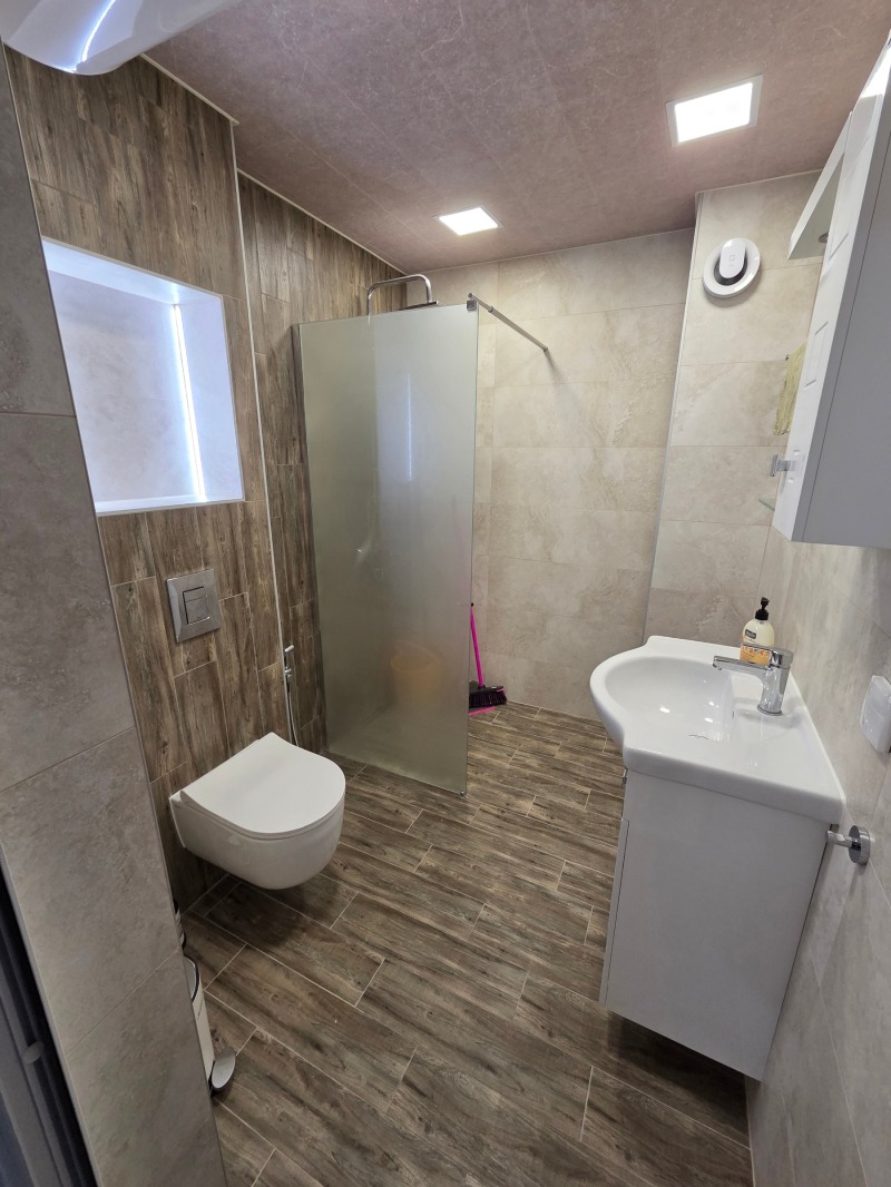 Дава под наем 2-СТАЕН, гр. Добрич, Градска болница, снимка 6 - Апартаменти - 53151056