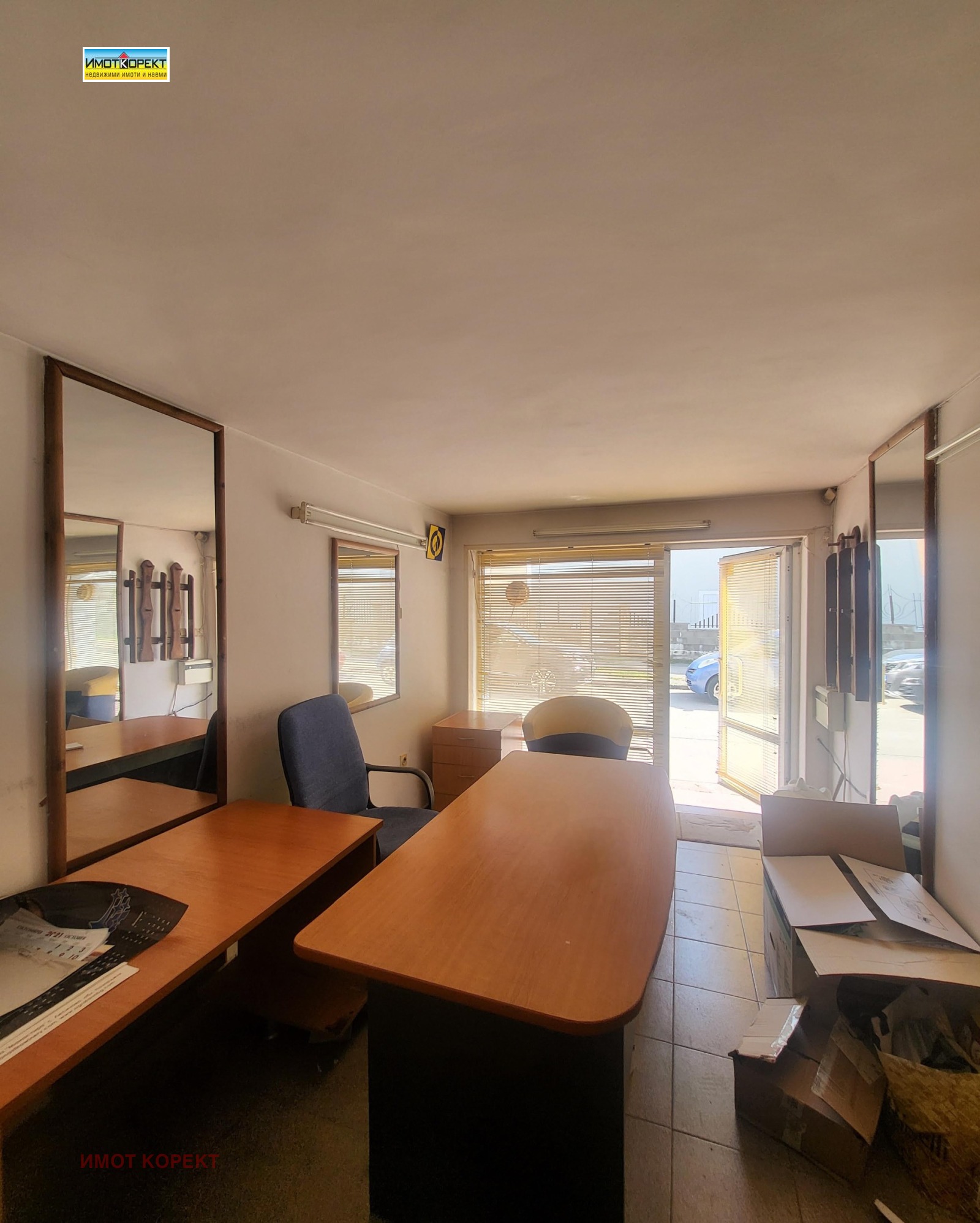 Дава под наем ОФИС, гр. Пазарджик, Идеален център, снимка 2 - Офиси - 53724909