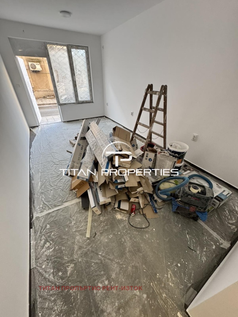 Kiadó  Hivatal Burgas , Vazrazsdane , 80 négyzetméter | 82732050 - kép [10]