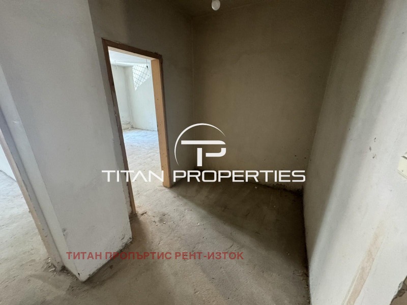 Kiadó  Hivatal Burgas , Vazrazsdane , 80 négyzetméter | 82732050 - kép [16]