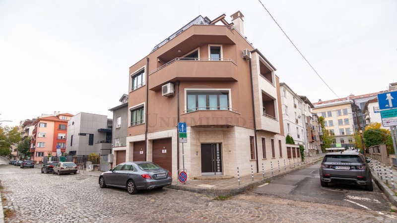 För uthyrning  Hus Sofia , Centar , 647 kvm | 89855561