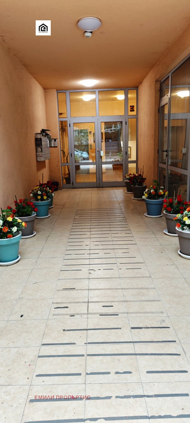 K pronájmu  1 ložnice Sofia , Borovo , 75 m2 | 13536402 - obraz [12]