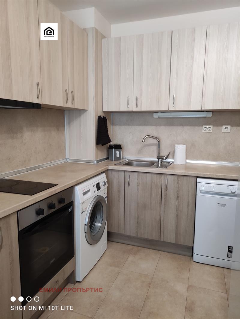 K pronájmu  1 ložnice Sofia , Borovo , 75 m2 | 13536402 - obraz [3]