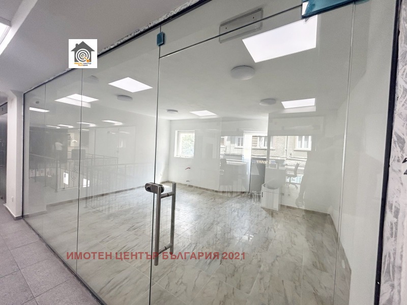 Kiadó  Üzlet Sofia , Centar , 35 négyzetméter | 64191687 - kép [4]