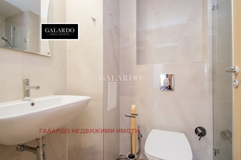 Дава под наем 4-СТАЕН, гр. София, Лозенец, снимка 11 - Апартаменти - 52983844