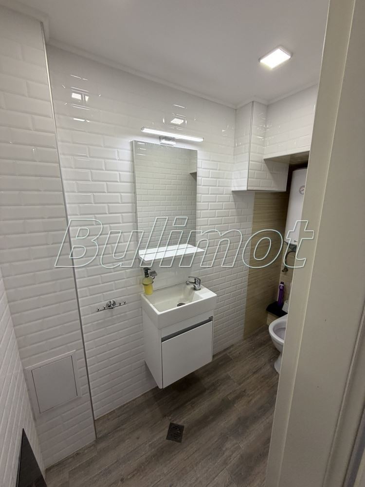 Дава под наем ОФИС, гр. Варна, Колхозен пазар, снимка 11 - Офиси - 53087302