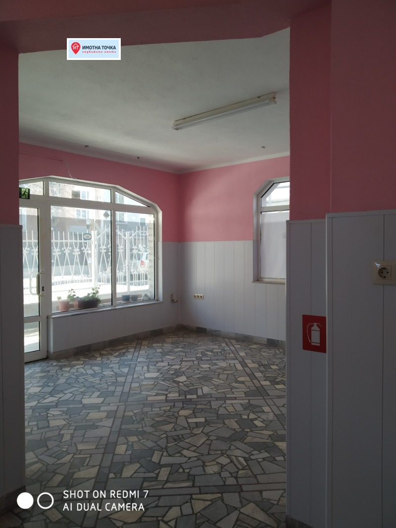 Дава под наем МАГАЗИН, гр. Асеновград, област Пловдив, снимка 2 - Магазини - 52205787