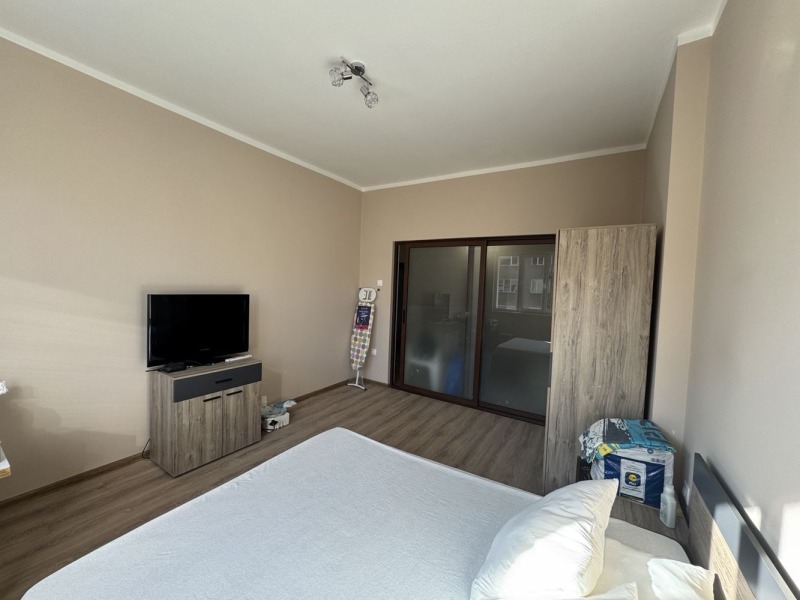 Дава под наем 3-СТАЕН, гр. София, Център, снимка 6 - Апартаменти - 52708757